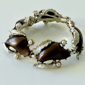 Vintage 1950’s Signed Coro Gold Tone Mocha Thermoset Link Bracelet 7”
